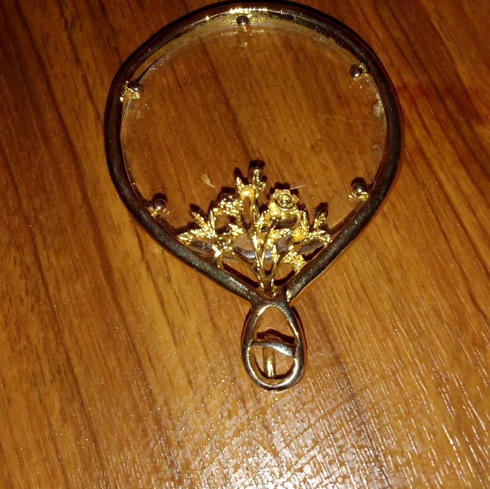 Huge magnifying glass flower  charm new